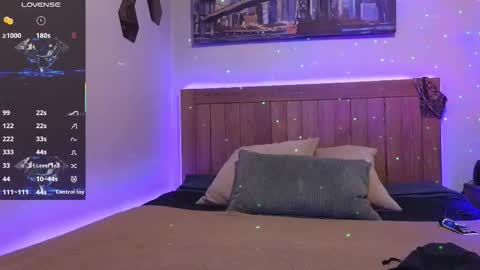 Xander Cardona online show from 09.14.25