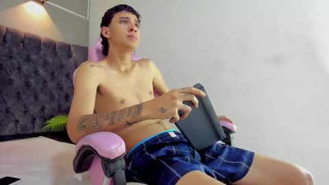 XANDER online show from 12.23.25