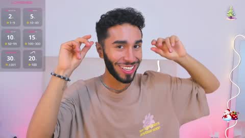 Snapshot of xander_tay chatting on 12.28.24 ISSANDER online show from 12.28.24