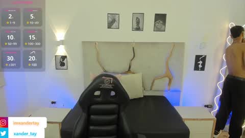 Snapshot of xander_tay chatting on 02.03.25 ISSANDER online show from 02.03.25