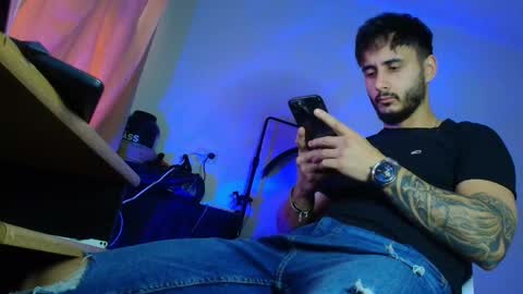 Snapshot of xandercagex chatting on 11.01.25 XanderCageX online show from 11.01.25