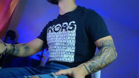 Snapshot of xandercagex chatting on 11.04.25 XanderCageX online show from 11.04.25