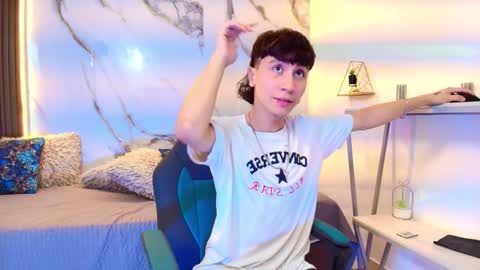 xandergrey8 online show from 02.24.26