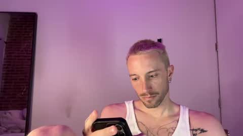 Snapshot of xanderxnyc chatting on 07.05.26 xanderxnyc online show from 07.05.26