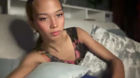 Snapshot of xandraluxe_xoxo chatting on 11.29.25 Cassandra online show from 11.29.25