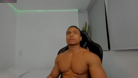 Snapshot of xavier_colleman chatting on 04.22.26 Xavier online show from 04.22.26