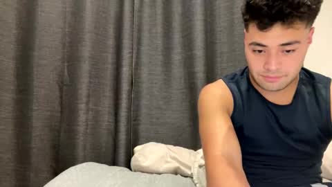 Xavier Knight online show from 02.12.25