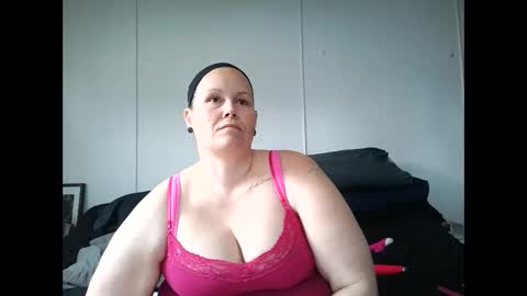 Snapshot of xbeautifulxliex chatting on 04.27.26 xbeautifulxliex online show from 04.27.26