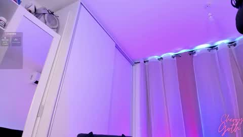 Snapshot of xcherrygoth chatting on 11.10.25 Cherry Goth online show from 11.10.25