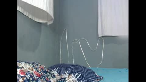 Snapshot of xcreamypussy chatting on 02.04.25 xcreamypussy online show from 02.04.25