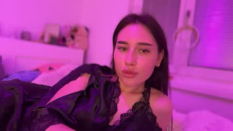 XCuteXbunny online show from 10.11.25