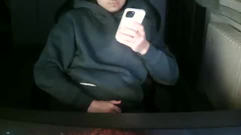 Snapshot of xdrazox chatting on 12.03.24 Drazox online show from 12.03.24