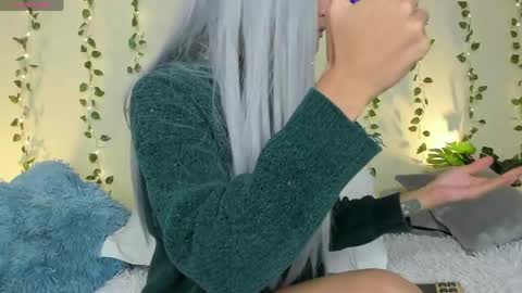Snapshot of xemilycb chatting on 05.02.26 online show from 05.02.26