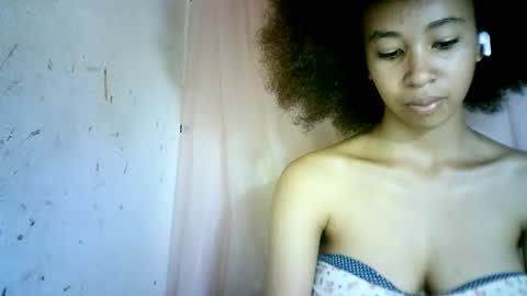 xenna610827 online show from 02.18.25