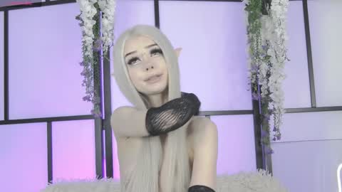 Snapshot of xenomy chatting on 10.08.25 xenomy online show from 10.08.25