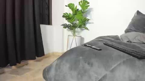 Xeros online show from 09.24.25