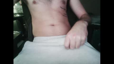 Snapshot of xgirthonlyx chatting on 09.19.25 xgirthonlyx online show from 09.19.25