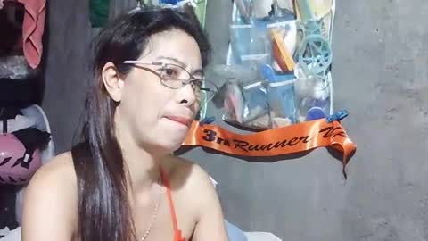 Snapshot of xhotskinny69x chatting on 10.29.25 xhotskinny69x online show from 10.29.25