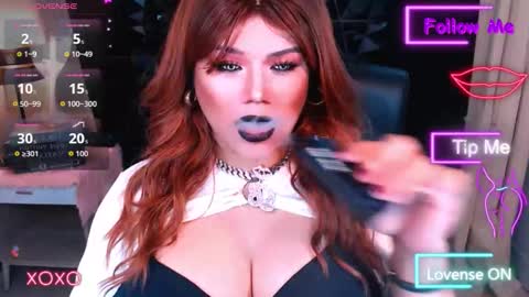 xHUGECOCKTILLCUMX online show from 10.31.25