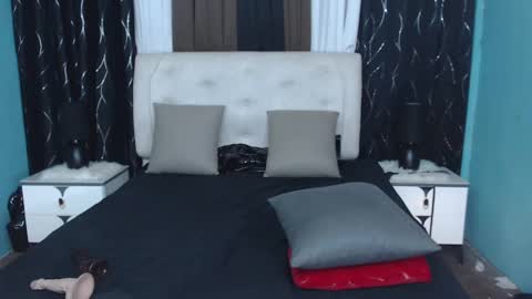 Snapshot of xhugesignificant69x chatting on 12.04.24 xhugesignificant69x online show from 12.04.24