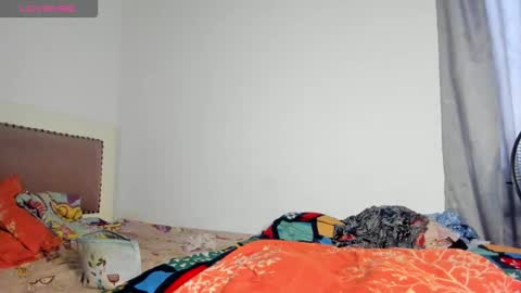 Snapshot of xia1_angelts chatting on 11.06.25 Xia Angel online show from 11.06.25