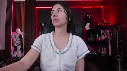 Snapshot of xiaqueen chatting on 09.11.25 XiaQueen I M online show from 09.11.25