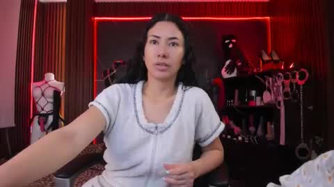 Snapshot of xiaqueen chatting on 09.18.25 XiaQueen I M online show from 09.18.25