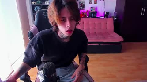 Snapshot of xice_boy chatting on 04.25.26 xIce Boy online show from 04.25.26