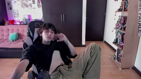 Snapshot of xice_boy chatting on 06.01.26 xIce Boy online show from 06.01.26