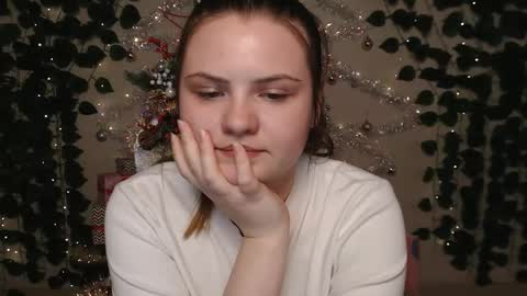 Lina online show from 12.19.24