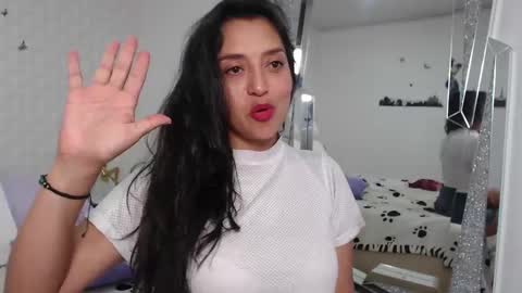 ximena suarez online show from 02.18.25