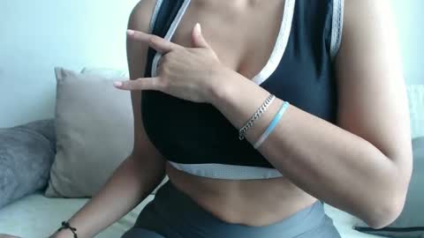 ximena suarez online show from 09.25.25