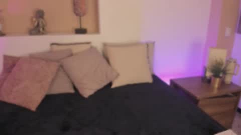  X I O M A R A  online show from 02.15.26