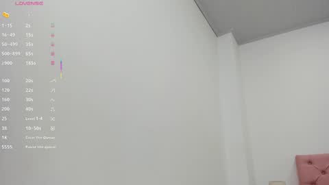 Xiomy online show from 09.17.25