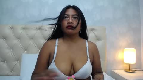 Xiomy online show from 09.25.25