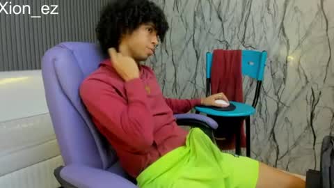 Snapshot of xion_ez chatting on 07.20.26 xion_ez online show from 07.20.26