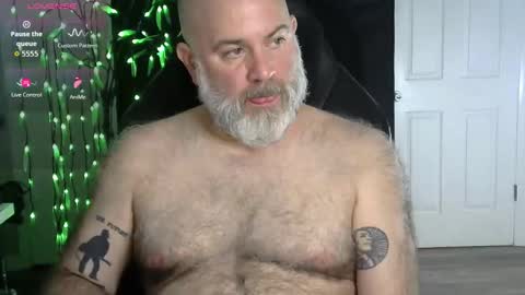 Snapshot of xjohnniex77 chatting on 01.15.26 MrSlowBurn77 online show from 01.15.26