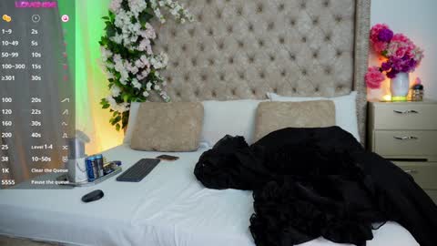 Snapshot of xkassandraxx chatting on 01.07.25 Kassandra online show from 01.07.25