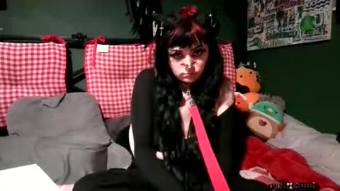 Snapshot of xklonopin chatting on 01.26.25 Pumpkaboo online show from 01.26.25