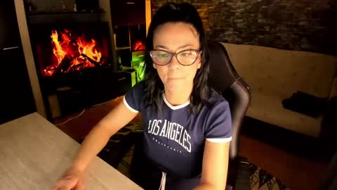 Lara online show from 03.10.25