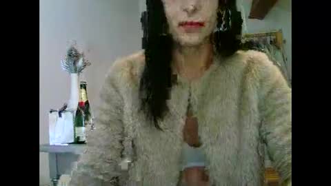 Snapshot of xlecram chatting on 10.31.25 Wendy online show from 10.31.25