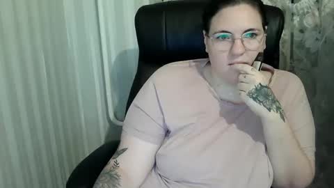 XLisaBlueX online show from 09.27.25