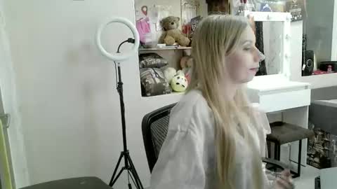 Snapshot of xmilagrosxs chatting on 04.26.26 xMilagrosxs online show from 04.26.26
