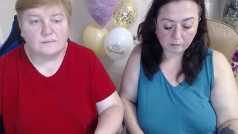 XMollyJaneX online show from 10.19.25