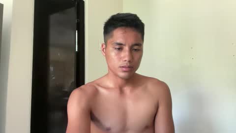 Snapshot of xmoreno_guy69 chatting on 10.24.25 SECRET online show from 10.24.25