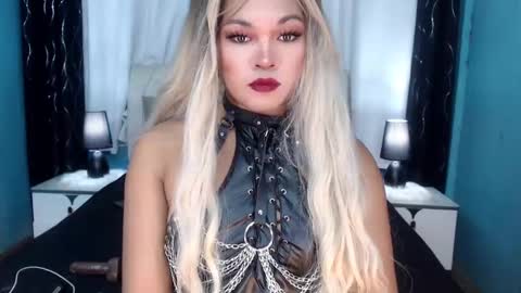 Hailey online show from 01.14.25