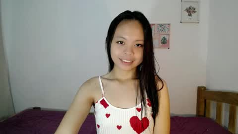 Snapshot of xo_worth_it chatting on 06.25.26 nathalie online show from 06.25.26