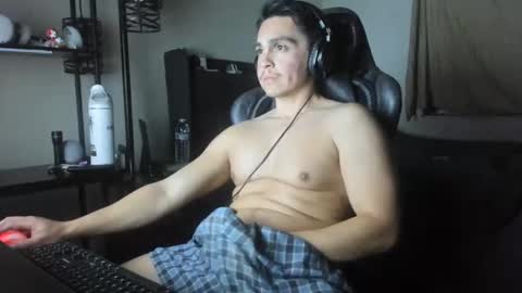 Snapshot of xoalejandroxo6 chatting on 02.16.25 xoalejandroxo6 online show from 02.16.25