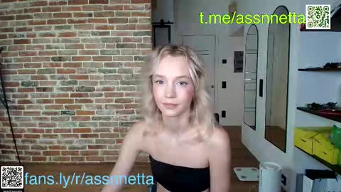 Assnnettablondie online show from 09.16.25
