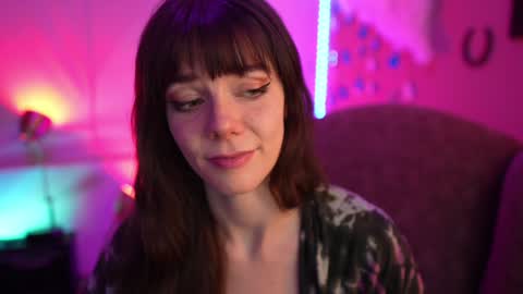 Bella Bondai online show from 12.12.24